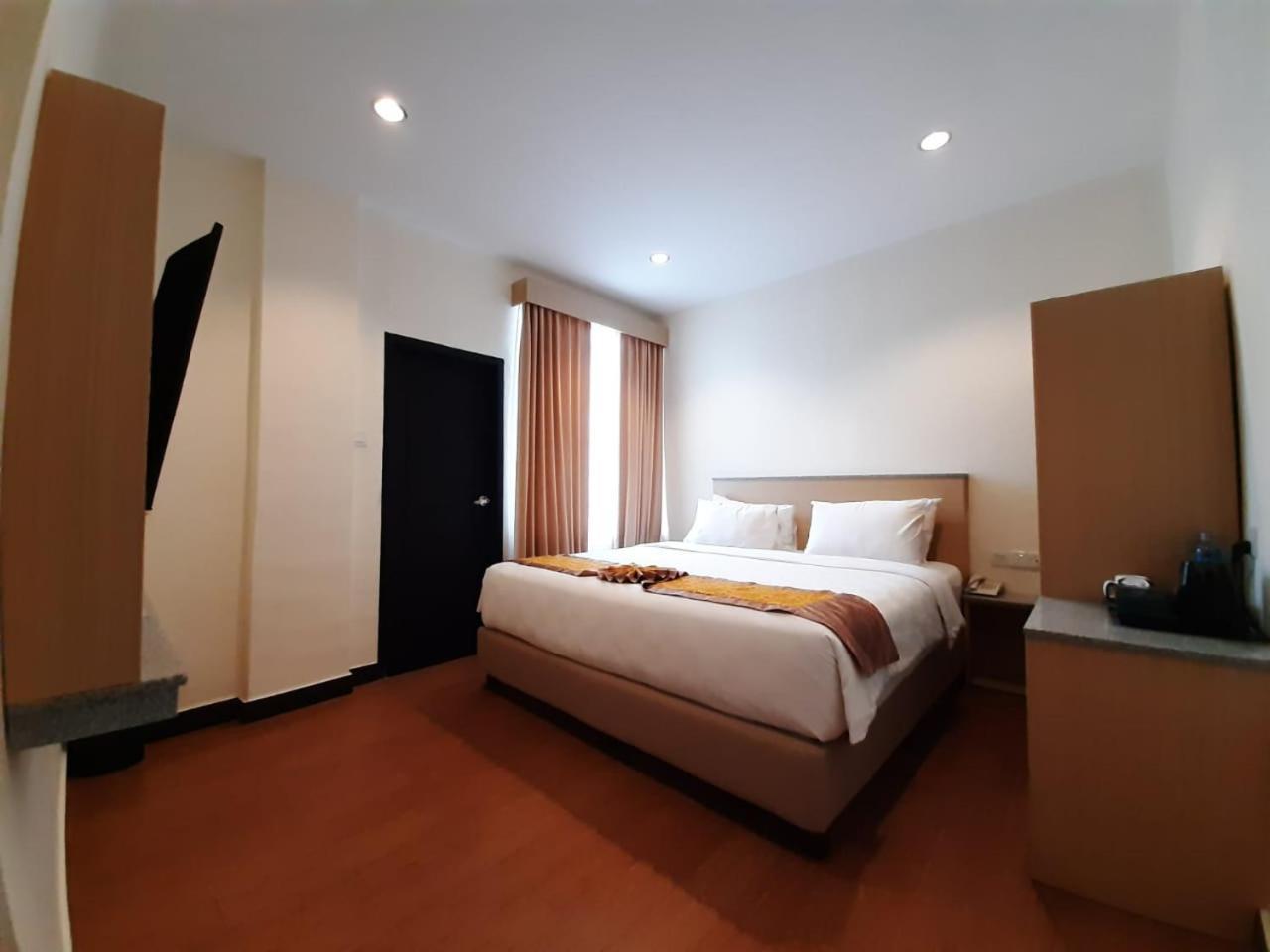 Batam Harbour Boutique Hotel & Spa Nagoya Phòng bức ảnh