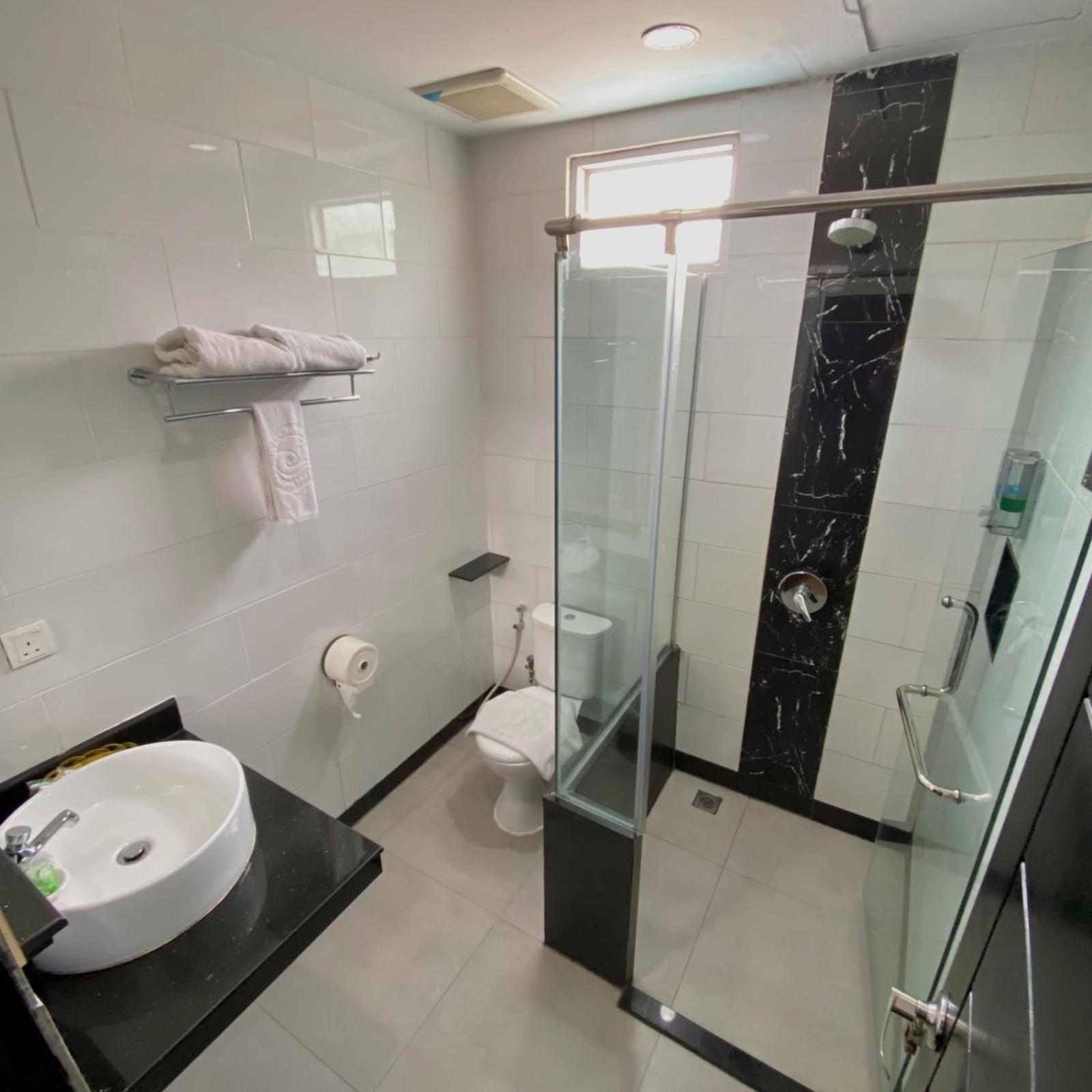 Batam Harbour Boutique Hotel & Spa Nagoya Phòng bức ảnh