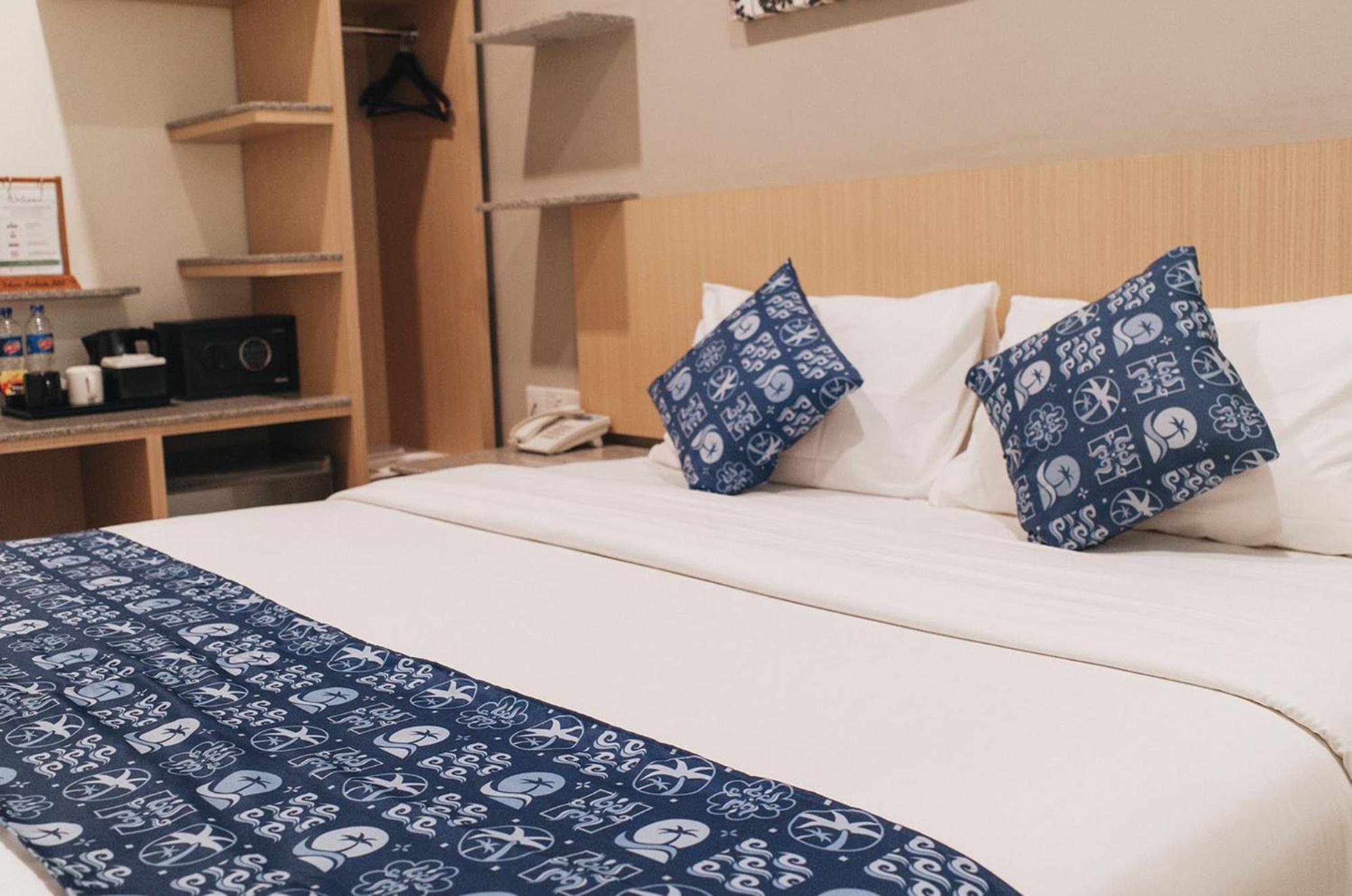 Batam Harbour Boutique Hotel & Spa Nagoya Phòng bức ảnh